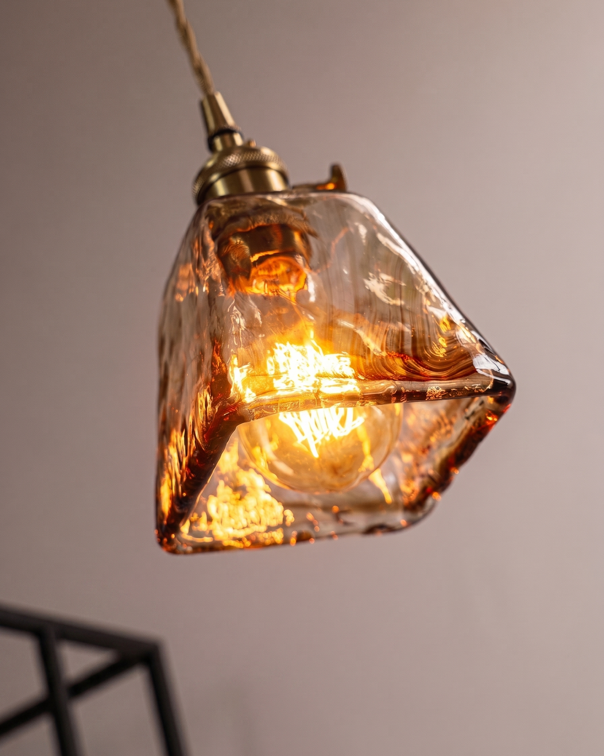Suspension | Attilio